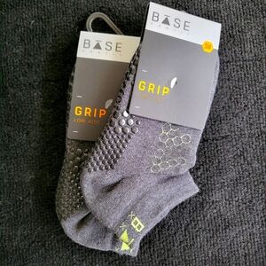 Sticky sock bundle